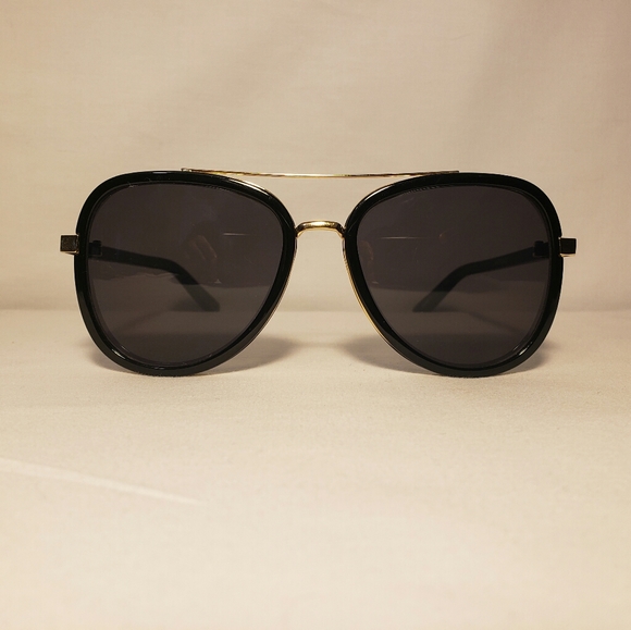 Fashion Sunglasses - Picture 3 of 6